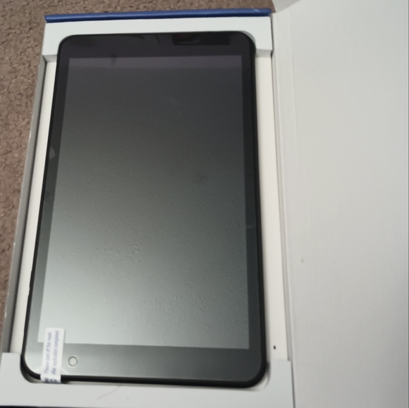 QLink Tablets & Accessories Qlink Scepter 8 Android Tablet With